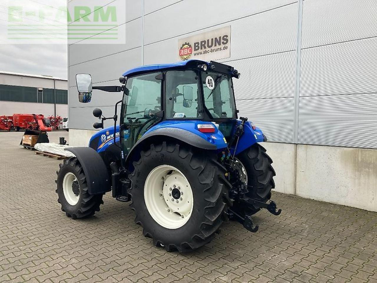 New Holland t4.55 cab my19 - Traktor: gambar 2 New Holland t4.55 cab my19 - Traktor: gambar 2