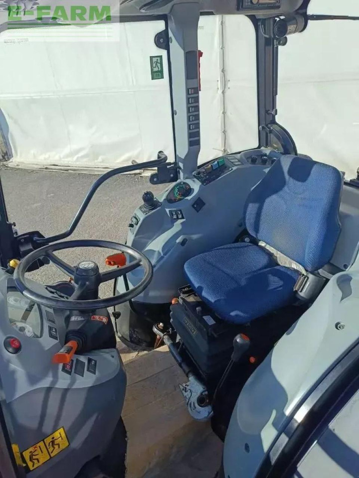 New Holland t4.80 f F - Traktor: gambar 5 New Holland t4.80 f F - Traktor: gambar 5