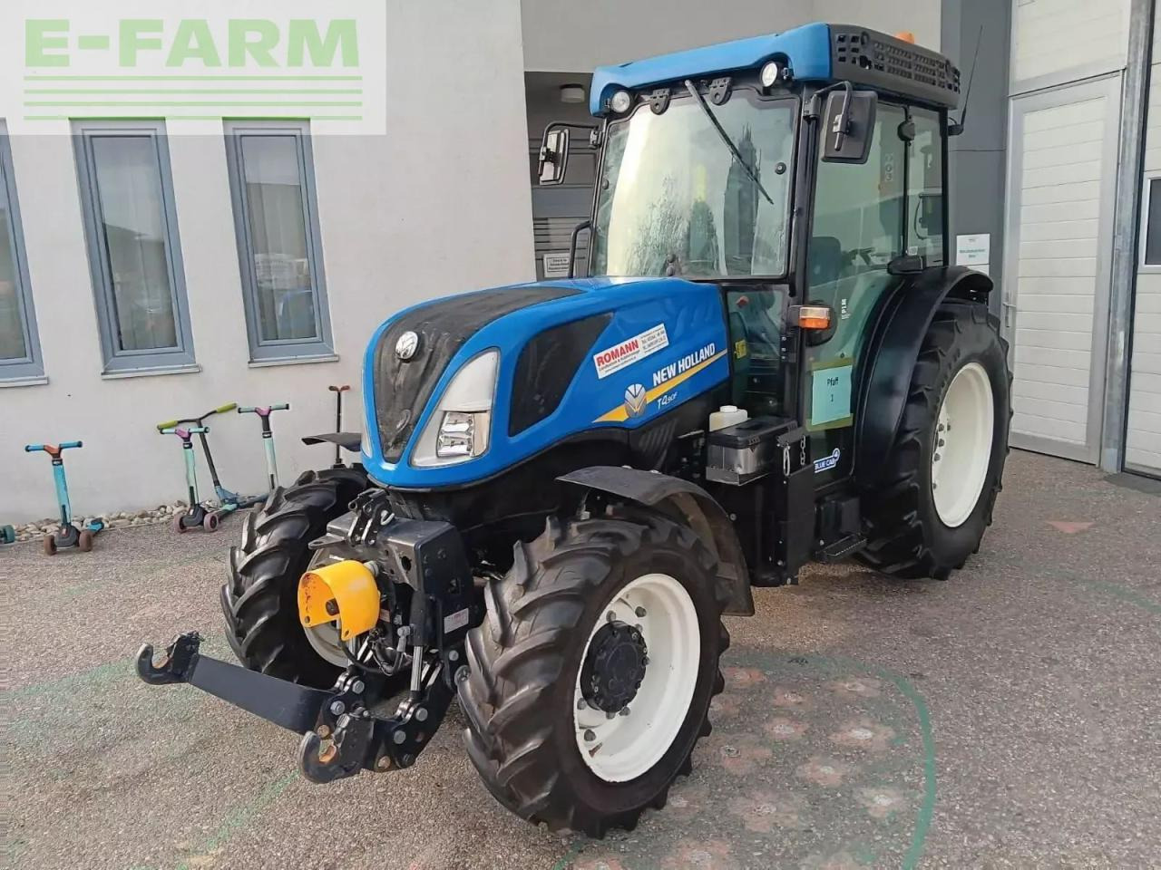 New Holland t4.90 f F - Traktor: gambar 3 New Holland t4.90 f F - Traktor: gambar 3
