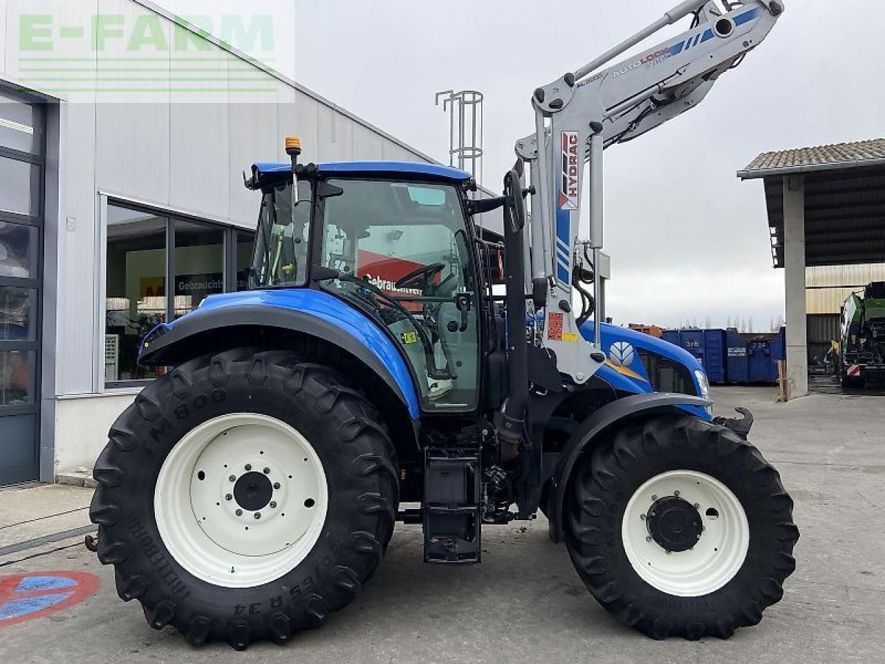 New Holland t5.105 electro command - Traktor: gambar 4 New Holland t5.105 electro command - Traktor: gambar 4