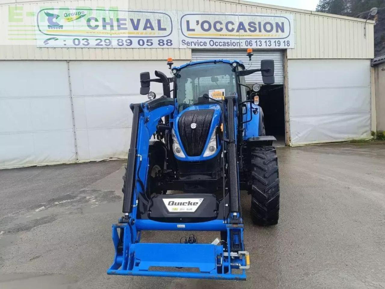 New Holland t5 110 electro - Traktor: gambar 4 New Holland t5 110 electro - Traktor: gambar 4