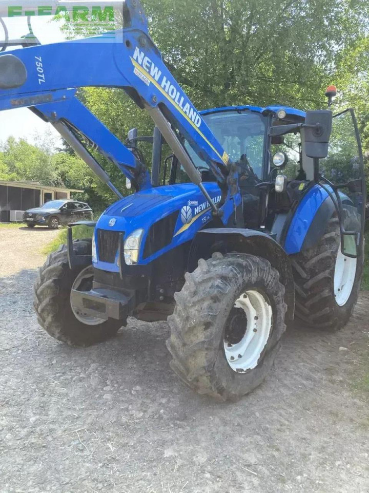 New Holland t5.115 dual command - Traktor: gambar 3 New Holland t5.115 dual command - Traktor: gambar 3