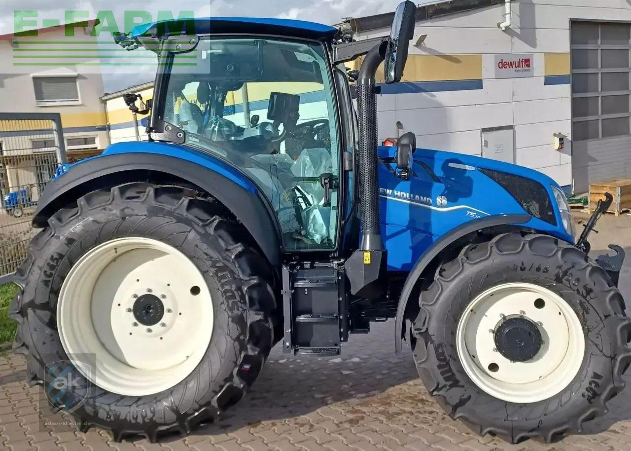 New Holland t5.140dct - Traktor: gambar 2 New Holland t5.140dct - Traktor: gambar 2