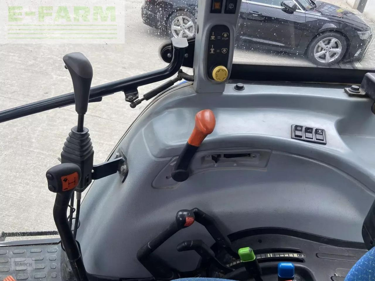 Traktor New Holland t5030: gambar 13