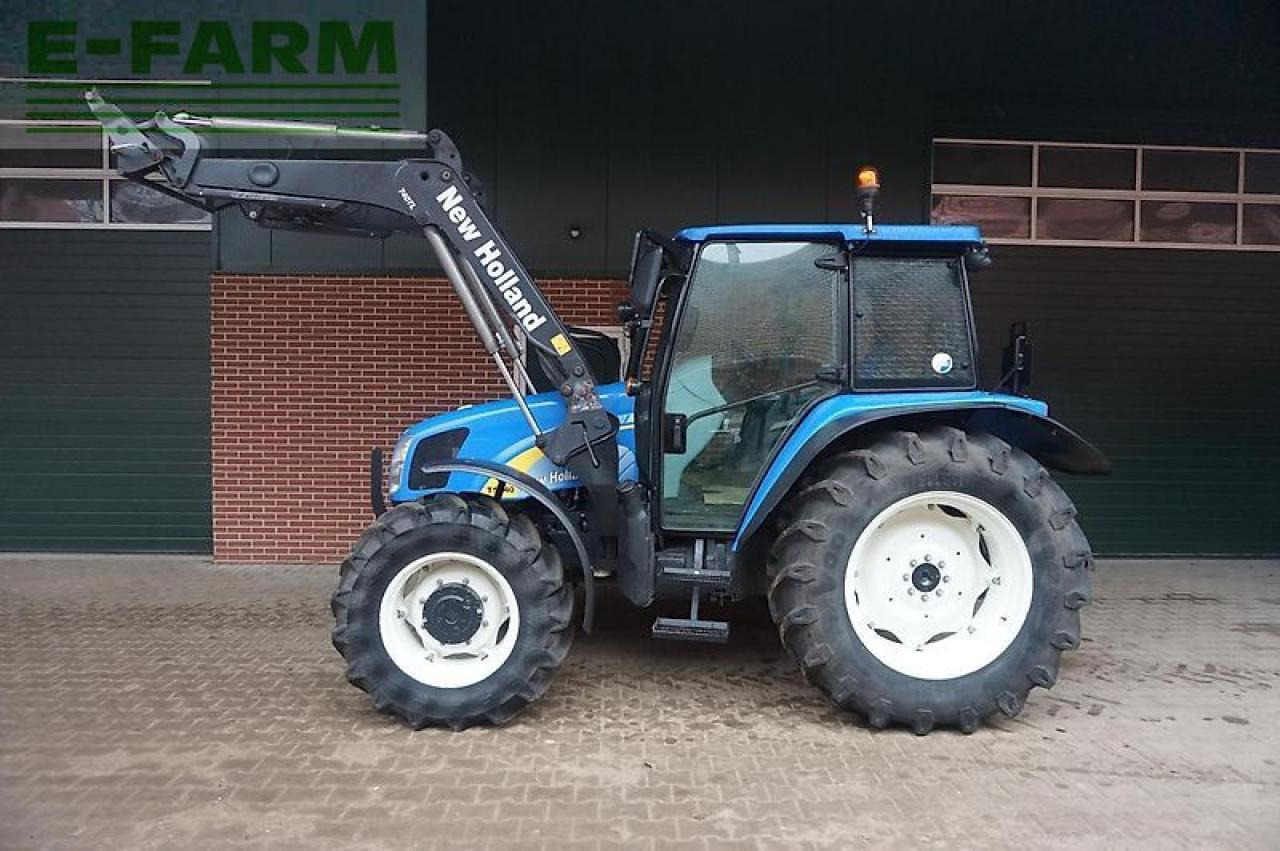 New Holland t5040 nur 860 std. - Traktor: gambar 5 New Holland t5040 nur 860 std. - Traktor: gambar 5