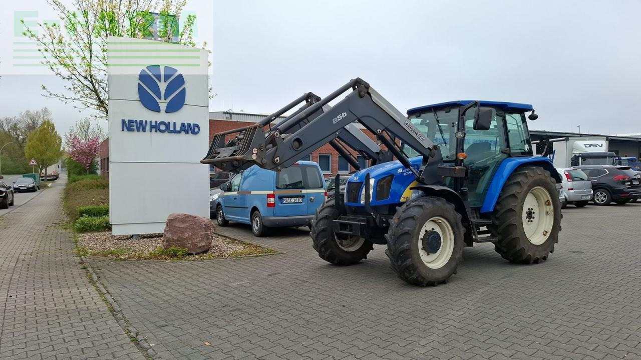 New Holland t5050 - Traktor: gambar 1 New Holland t5050 - Traktor: gambar 1