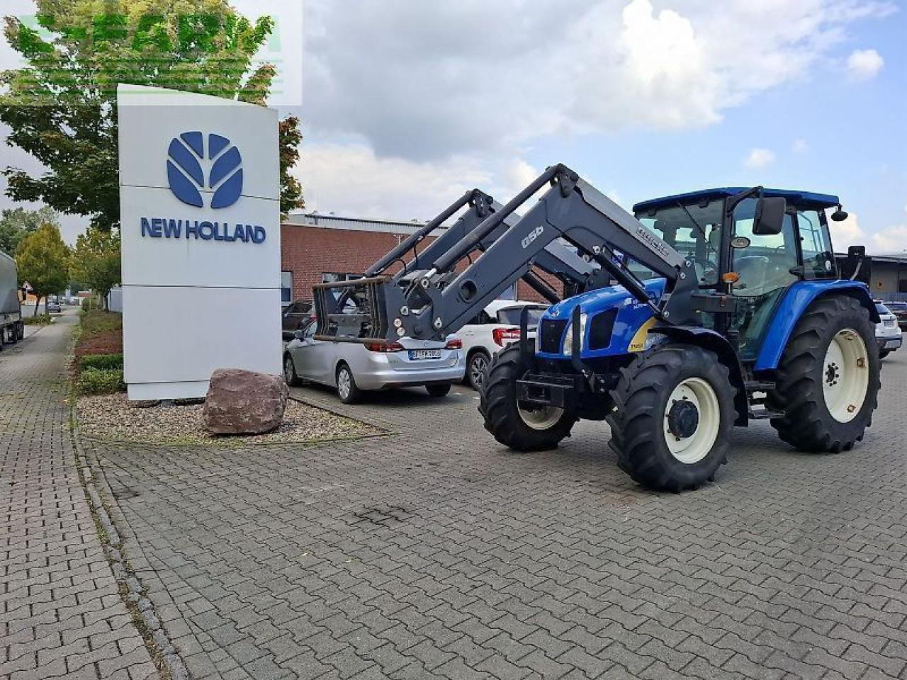 New Holland t5050 - Traktor: gambar 3 New Holland t5050 - Traktor: gambar 3