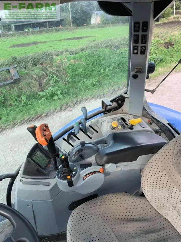 New Holland t6.125 electrocommand t4b - Traktor: gambar 4 New Holland t6.125 electrocommand t4b - Traktor: gambar 4