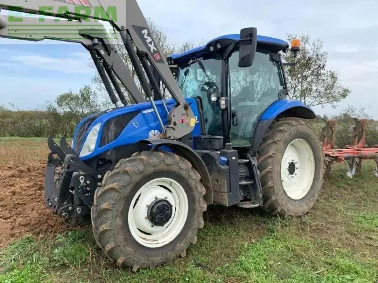 New Holland t6-155ac - Traktor: gambar 2 New Holland t6-155ac - Traktor: gambar 2