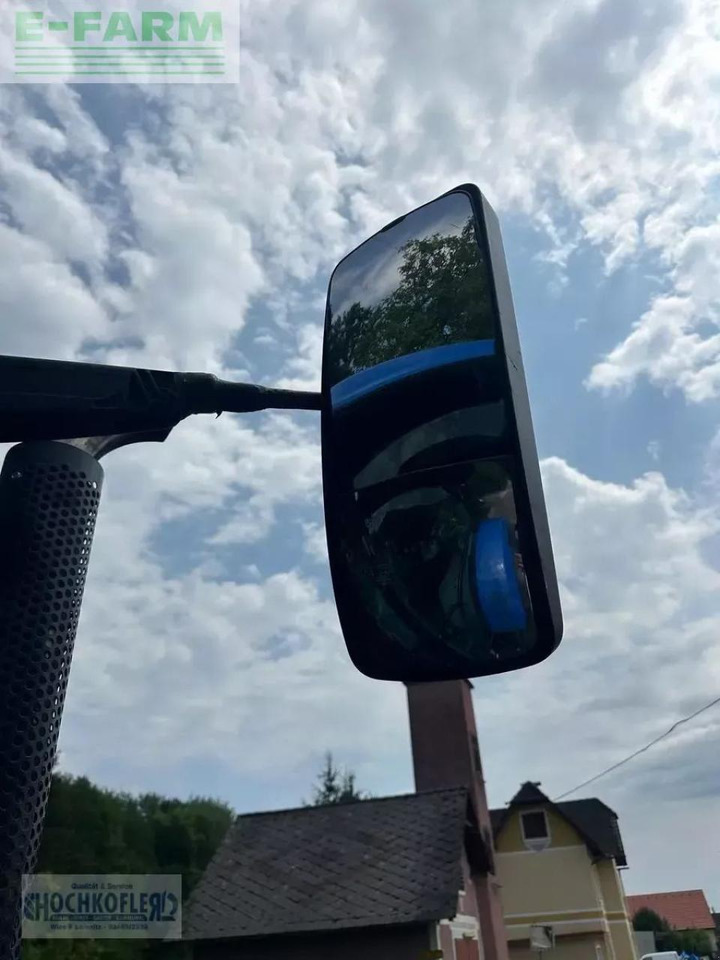 New Holland t6.175 dynamic command (stage v) - Traktor: gambar 3 New Holland t6.175 dynamic command (stage v) - Traktor: gambar 3