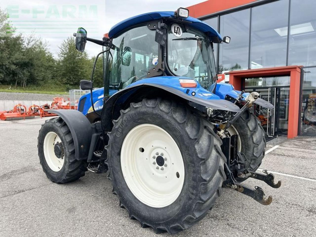 New Holland t6020 delta Delta - Traktor: gambar 4 New Holland t6020 delta Delta - Traktor: gambar 4