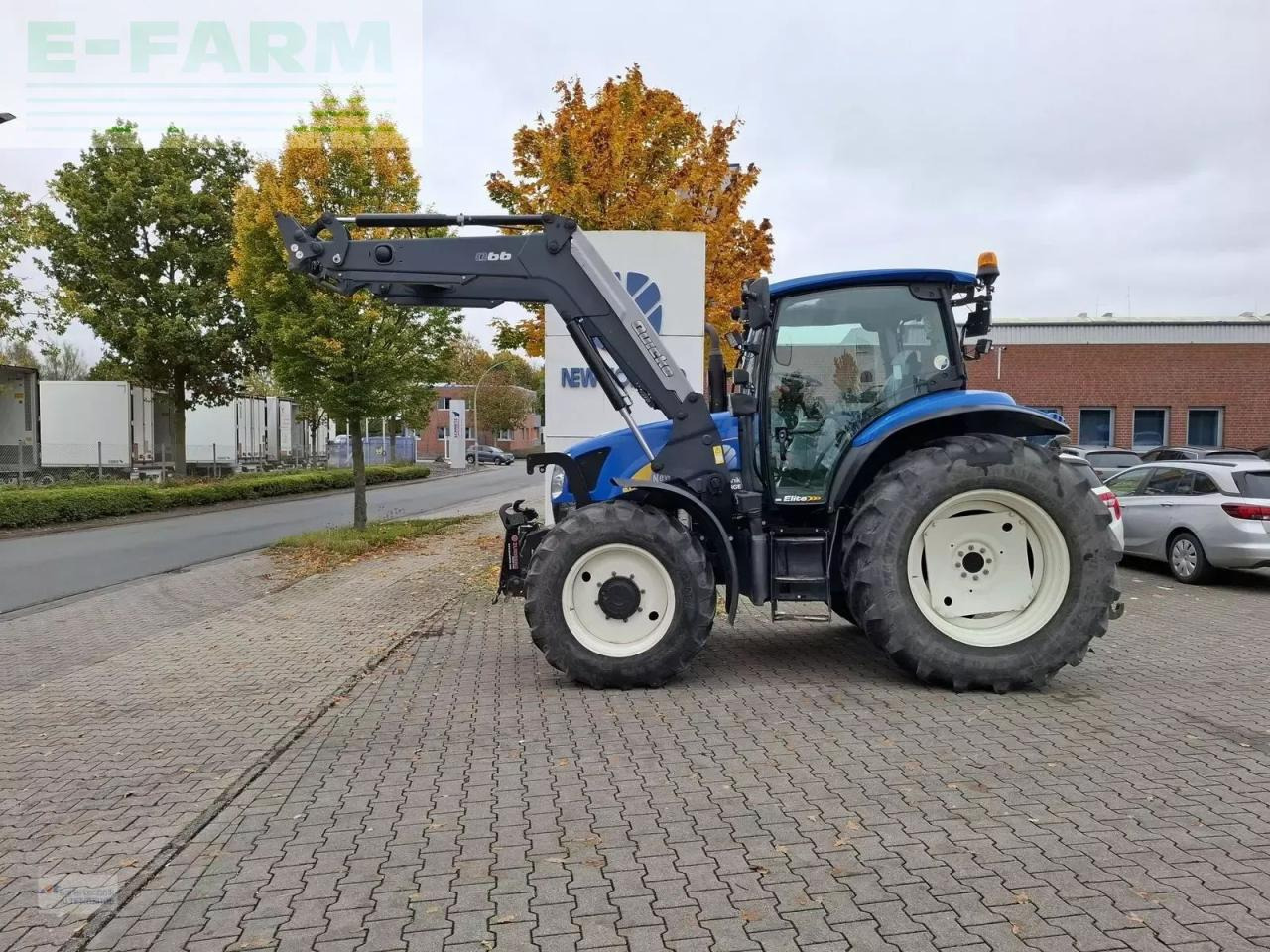 New Holland t6020 elite - Traktor: gambar 1 New Holland t6020 elite - Traktor: gambar 1