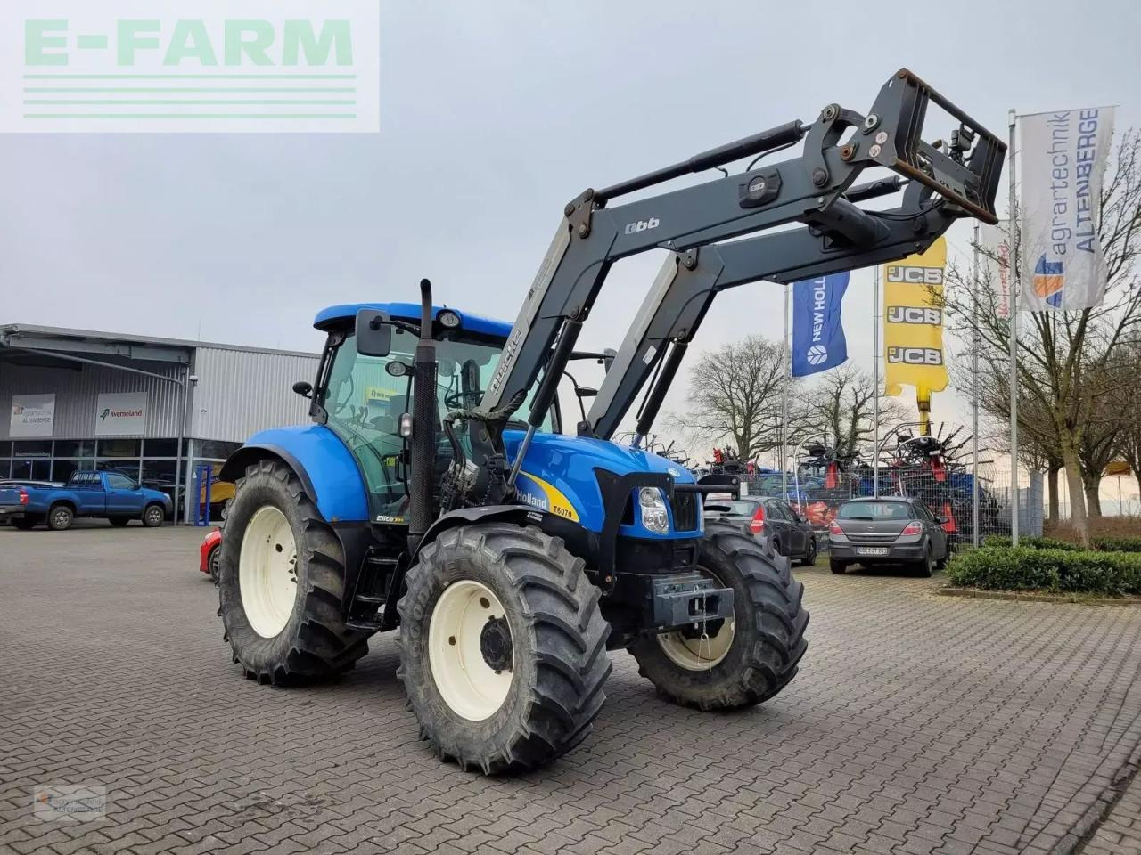 New Holland t6070 elite Elite - Traktor: gambar 2 New Holland t6070 elite Elite - Traktor: gambar 2