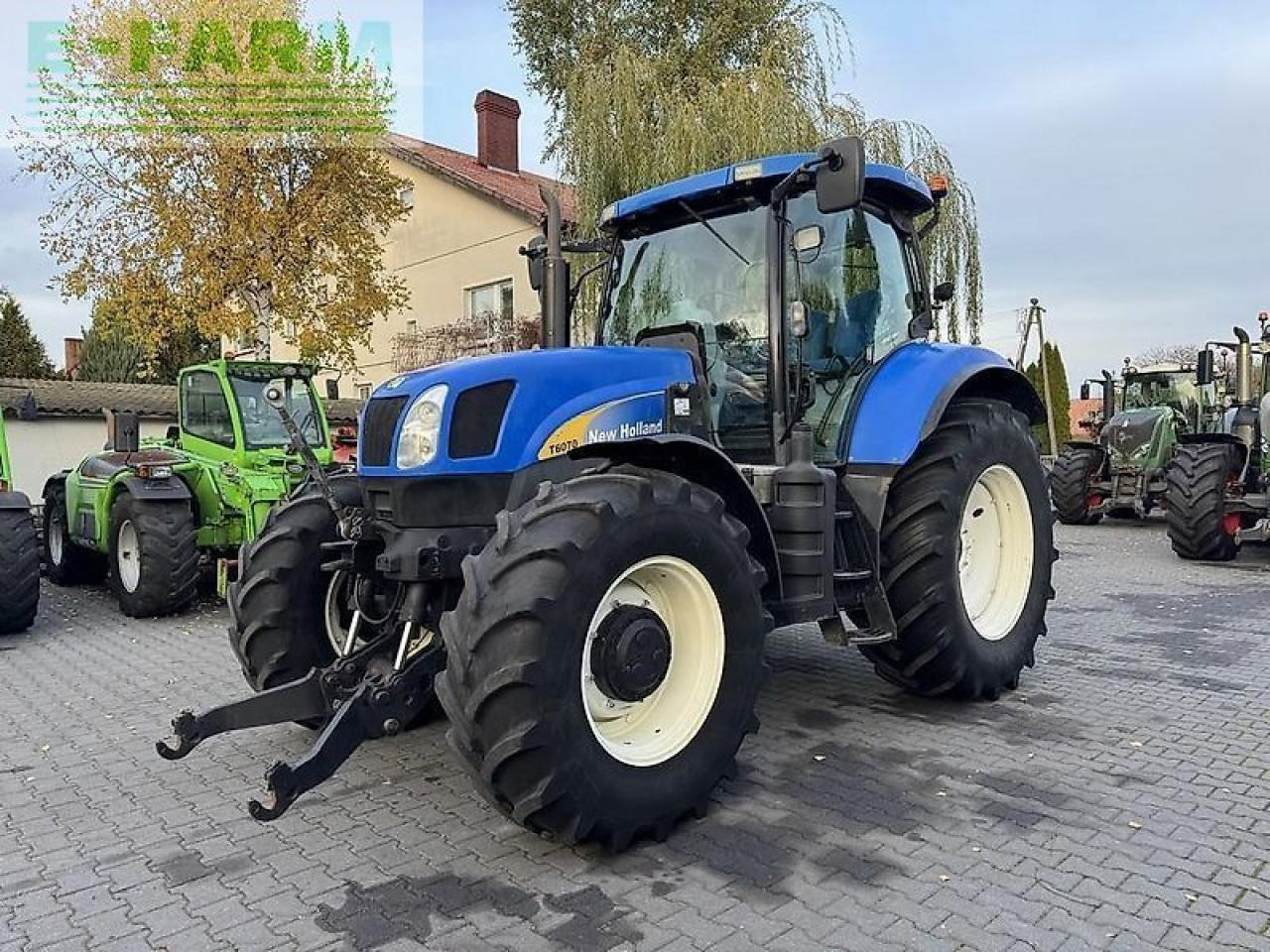 New Holland t6070 powercommand - Traktor: gambar 1 New Holland t6070 powercommand - Traktor: gambar 1
