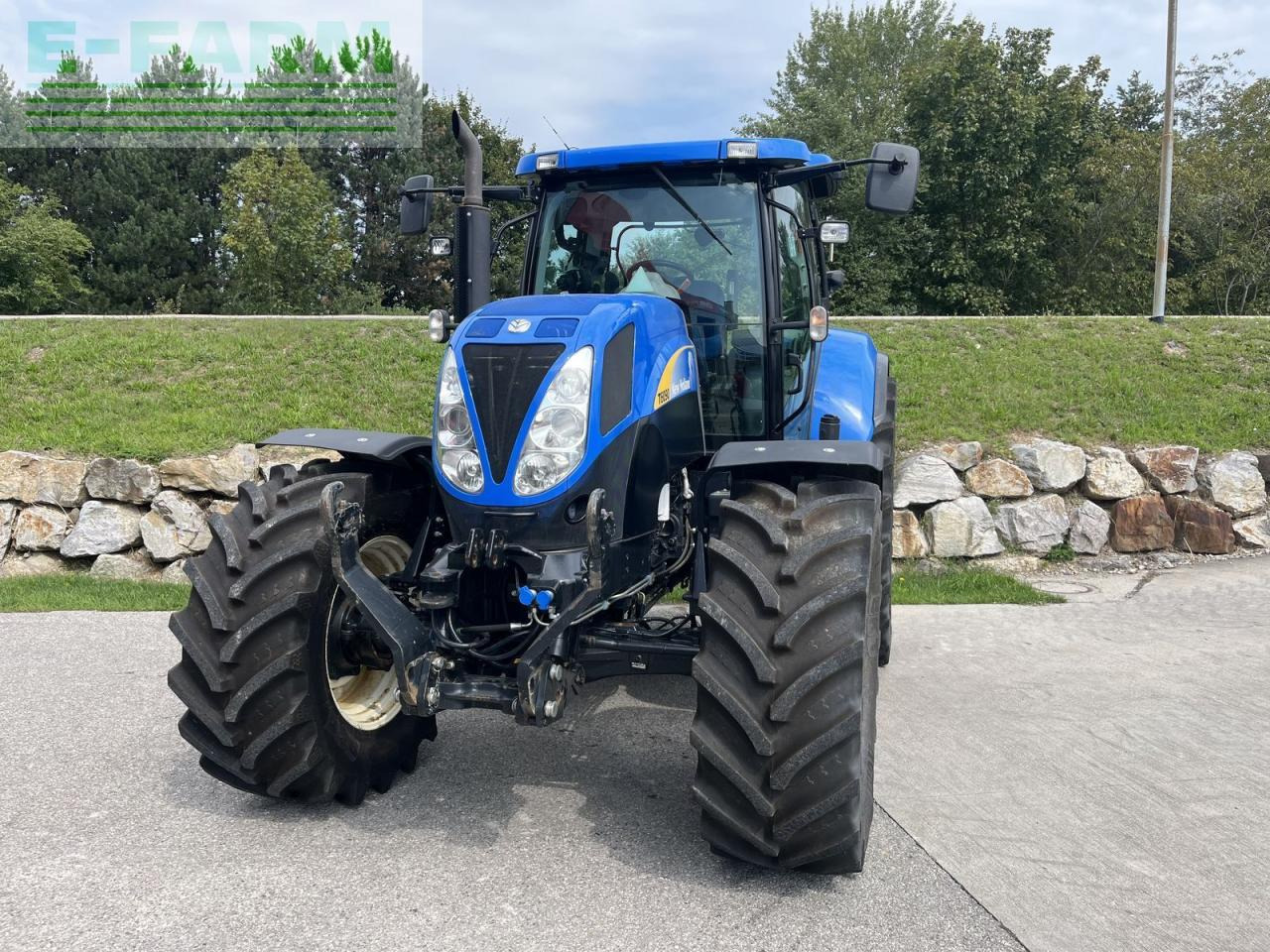 New Holland t6090 range & power command - Traktor: gambar 2 New Holland t6090 range & power command - Traktor: gambar 2