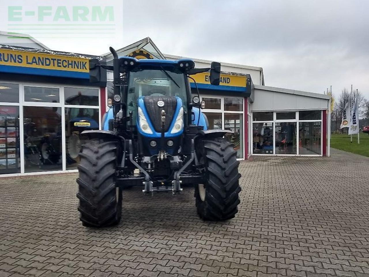 New Holland t7.165 my 18 - Traktor: gambar 2 New Holland t7.165 my 18 - Traktor: gambar 2