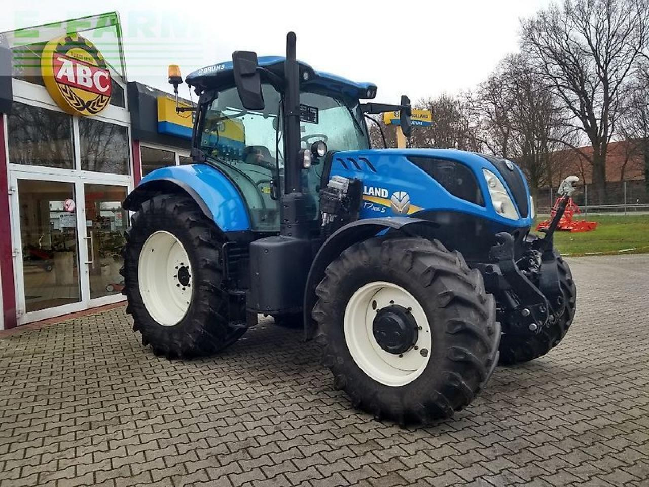 New Holland t7.165 my 18 - Traktor: gambar 3 New Holland t7.165 my 18 - Traktor: gambar 3