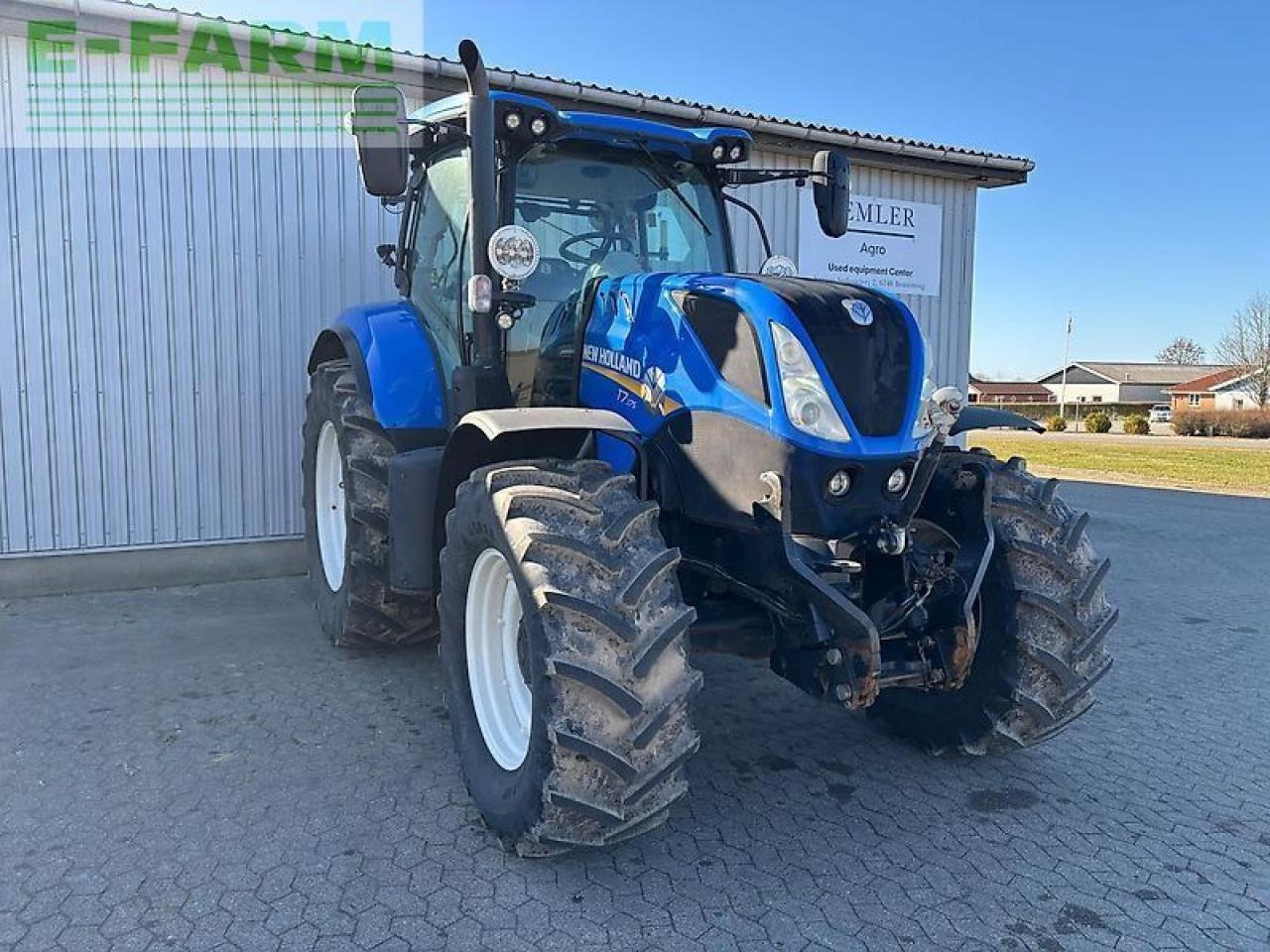 New Holland t7.175 - Traktor: gambar 2 New Holland t7.175 - Traktor: gambar 2