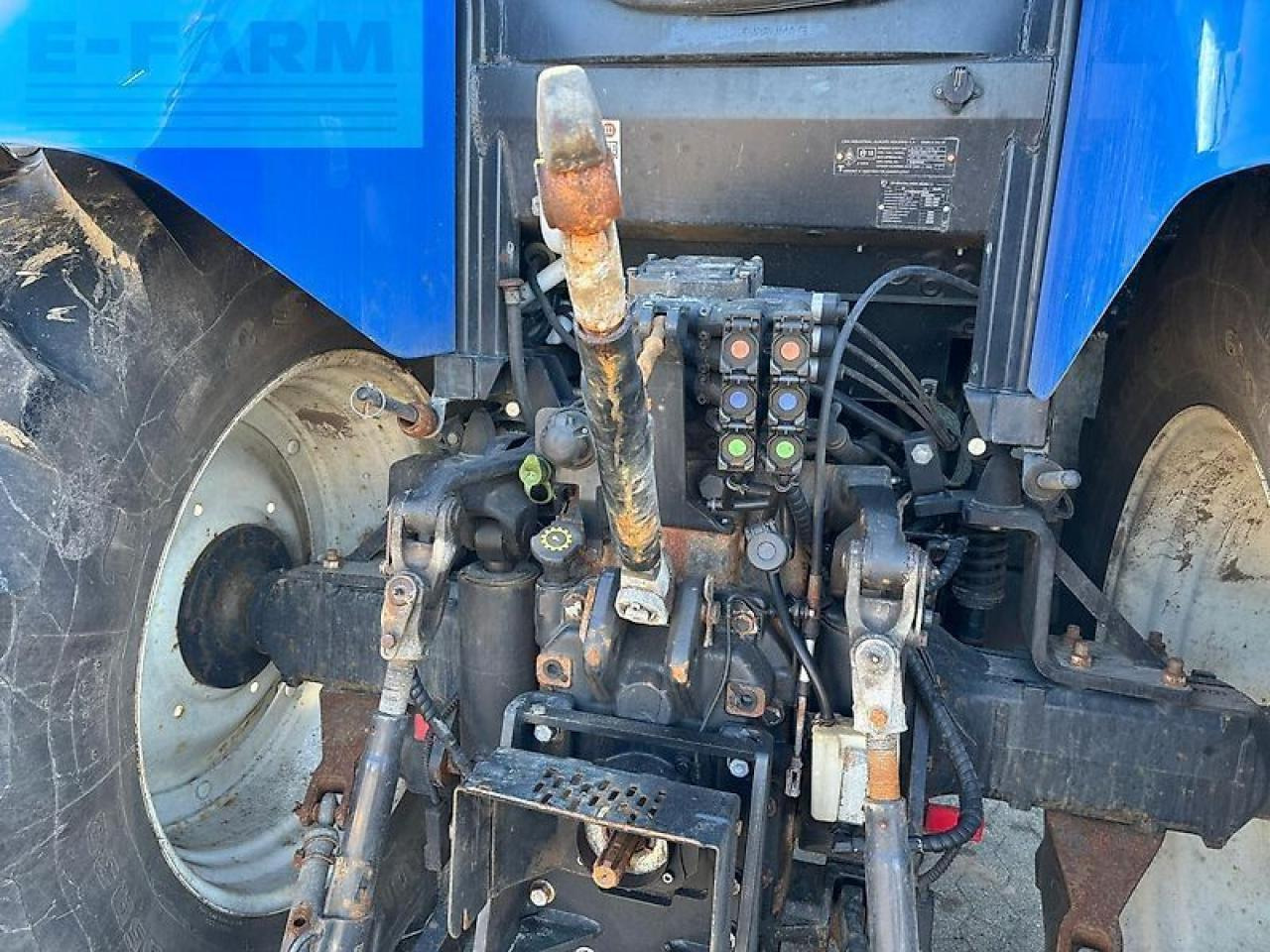 New Holland t7.175 - Traktor: gambar 4 New Holland t7.175 - Traktor: gambar 4