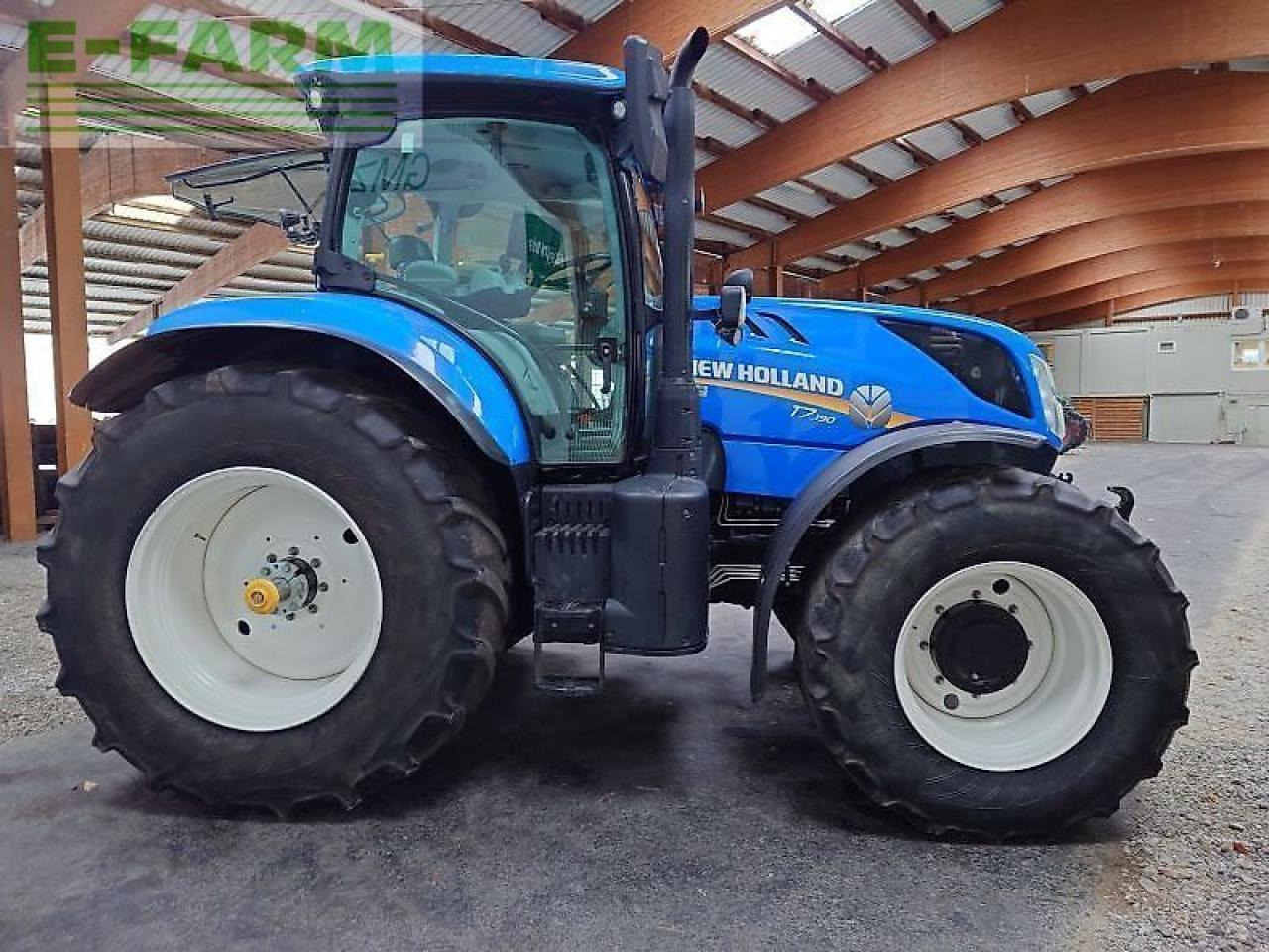 New Holland t7.190 - Traktor: gambar 5 New Holland t7.190 - Traktor: gambar 5
