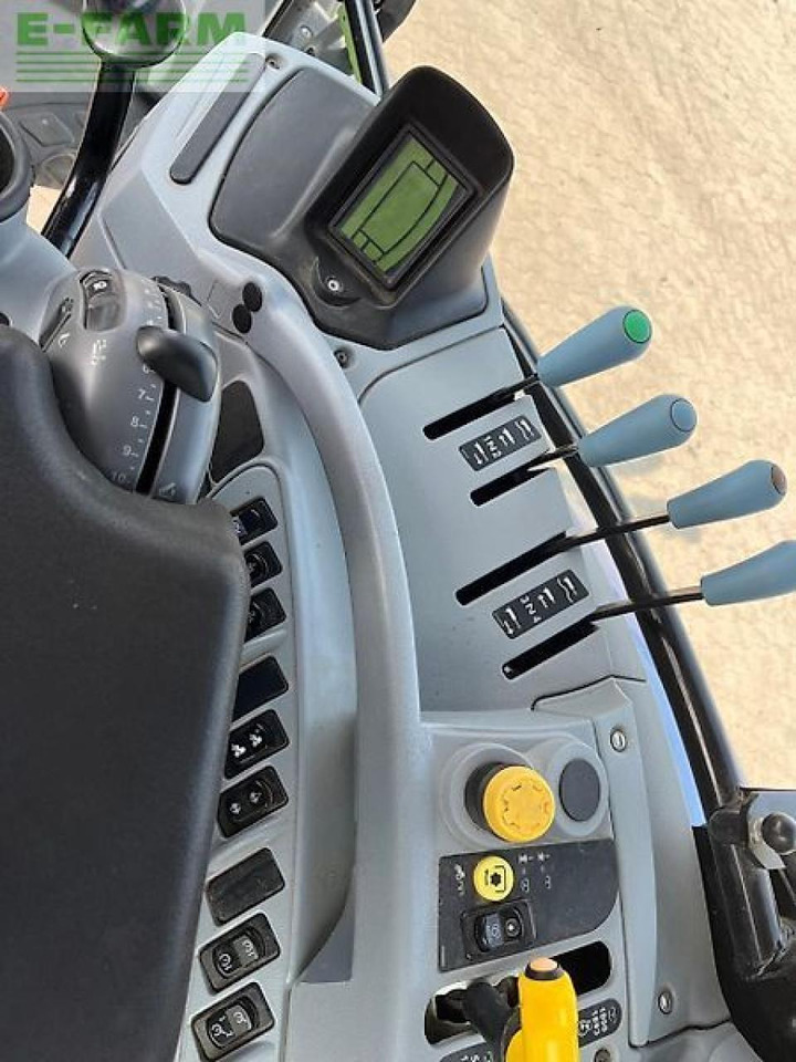 Traktor New Holland t7.200 powercommand: gambar 11