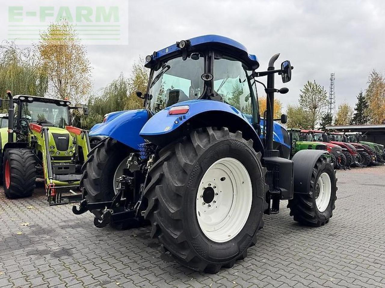 New Holland t7.200 rangecommand - Traktor: gambar 5 New Holland t7.200 rangecommand - Traktor: gambar 5