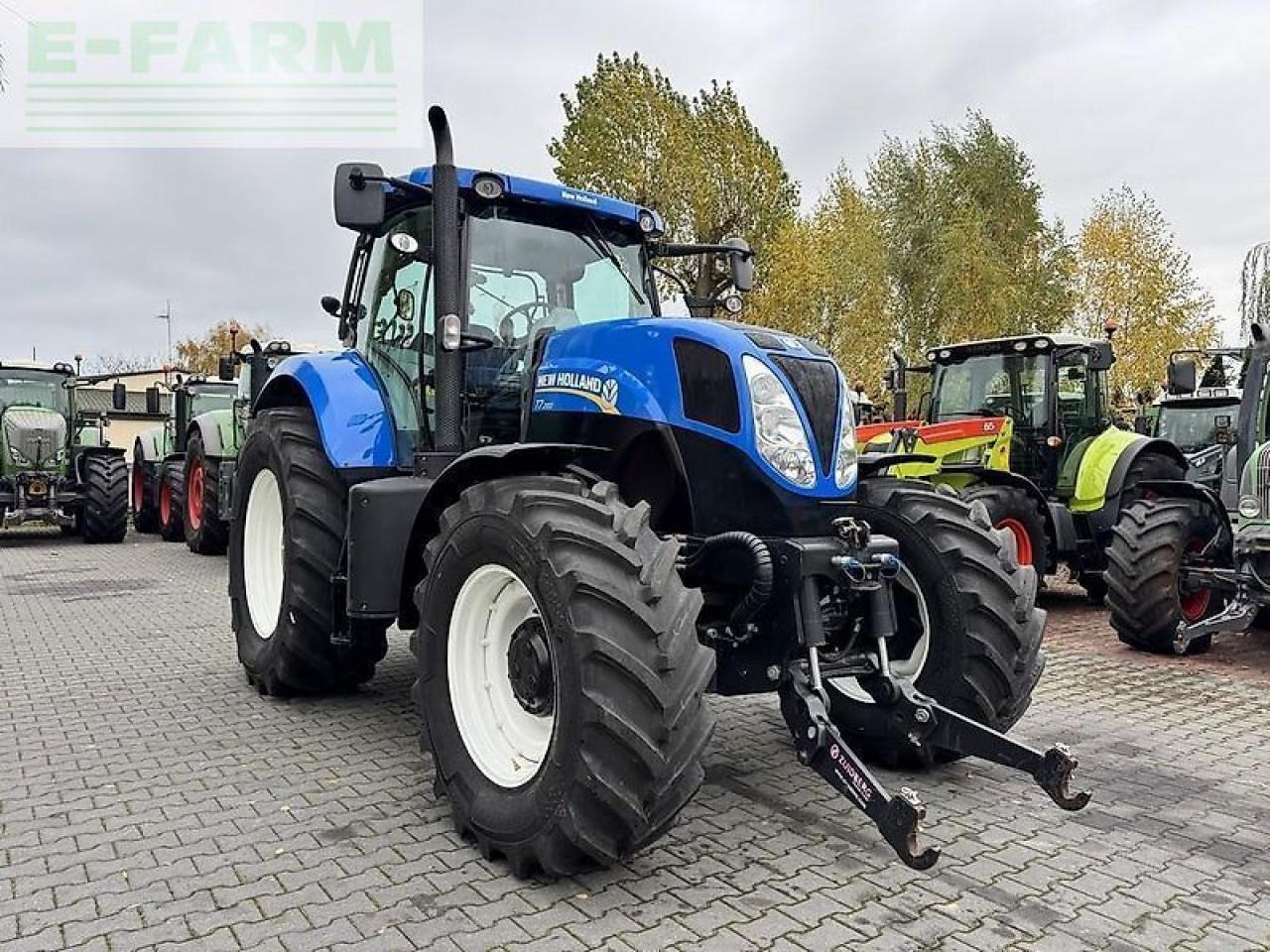 New Holland t7.200 rangecommand - Traktor: gambar 3 New Holland t7.200 rangecommand - Traktor: gambar 3