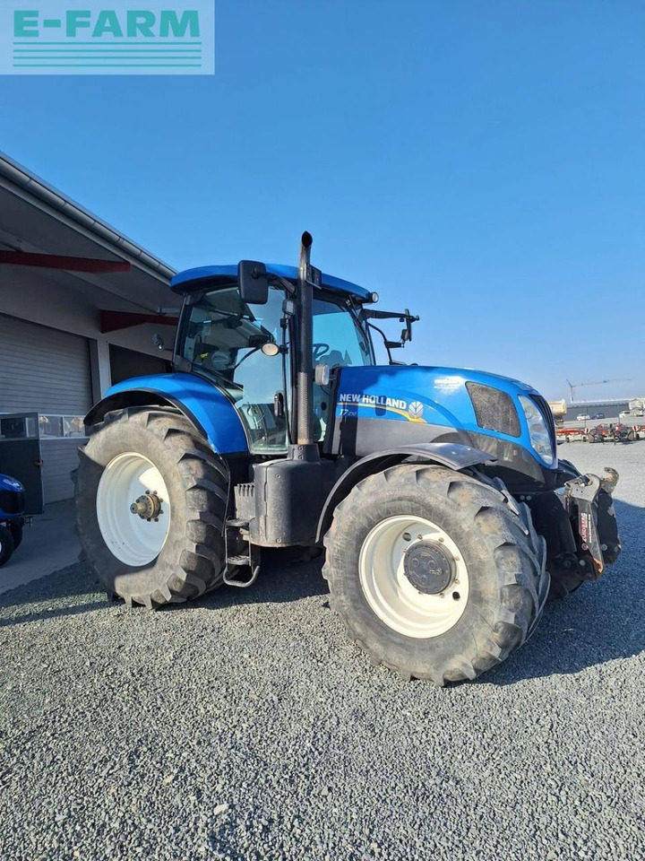New Holland t7.210 ac - Traktor: gambar 1 New Holland t7.210 ac - Traktor: gambar 1