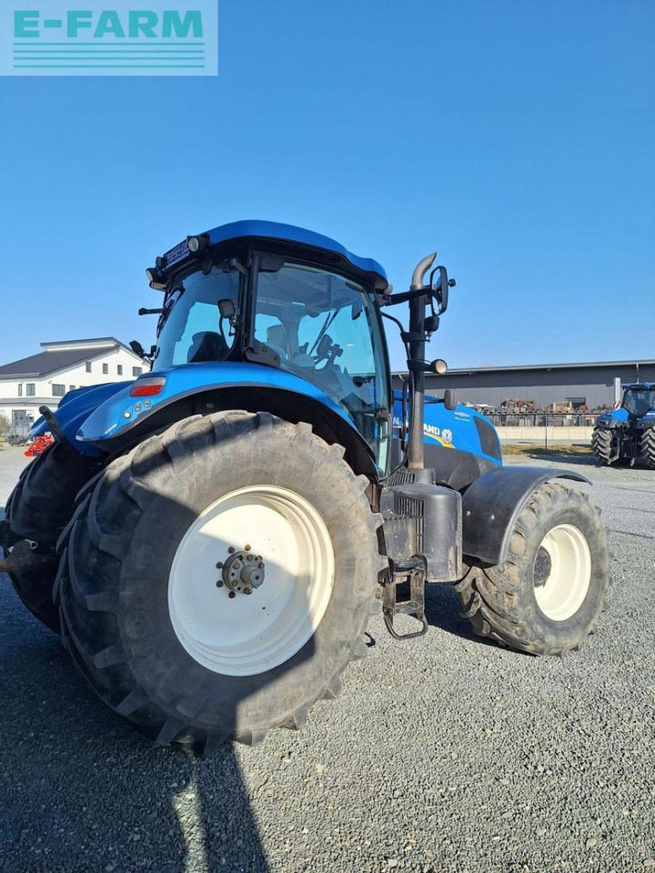 New Holland t7.210 ac - Traktor: gambar 2 New Holland t7.210 ac - Traktor: gambar 2