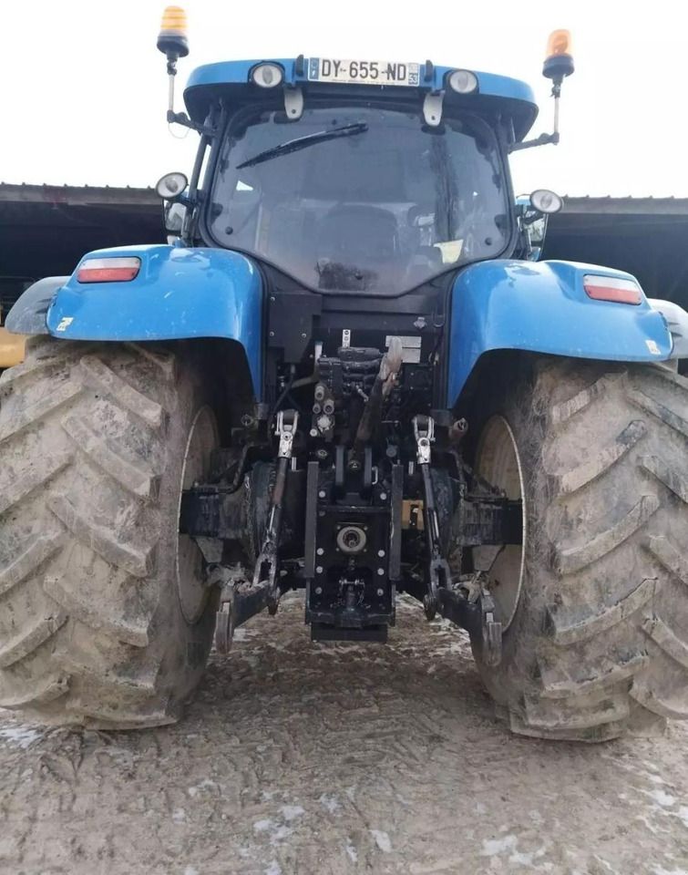 New Holland t7 210 ac - Traktor: gambar 5 New Holland t7 210 ac - Traktor: gambar 5