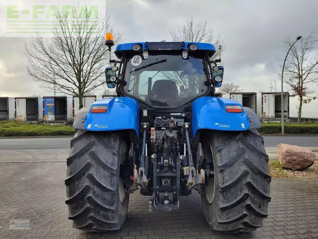 New Holland t7.220 ac - Traktor: gambar 5 New Holland t7.220 ac - Traktor: gambar 5