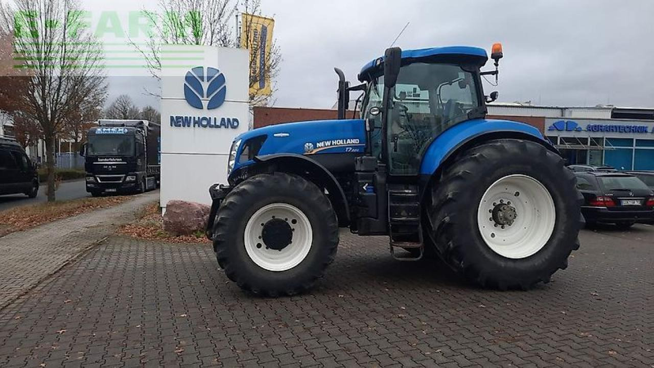 New Holland t7.220 ac - Traktor: gambar 2 New Holland t7.220 ac - Traktor: gambar 2