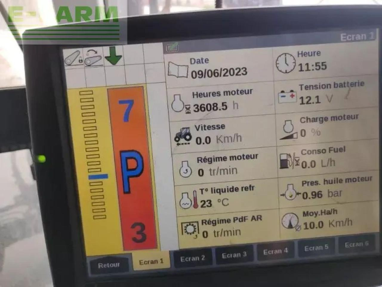 New Holland t7-220pc-sw - Traktor: gambar 3 New Holland t7-220pc-sw - Traktor: gambar 3