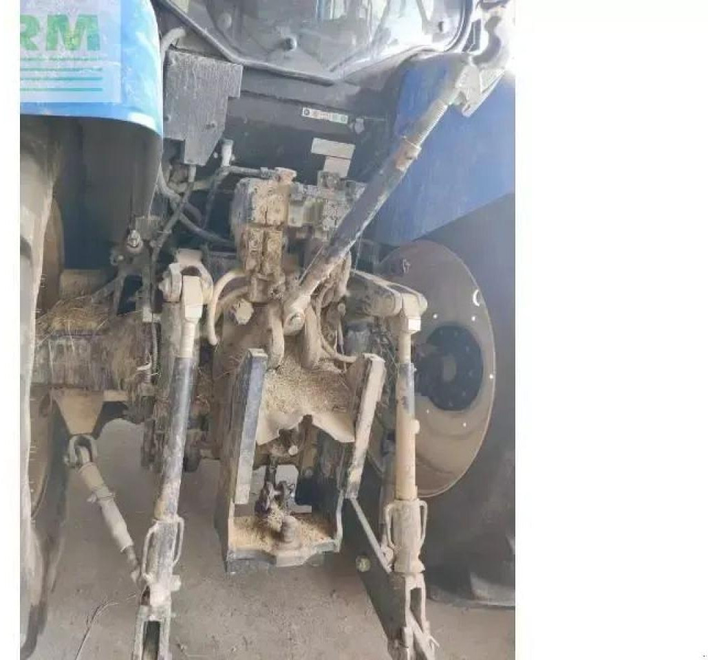 New Holland t7-220pc-sw - Traktor: gambar 4 New Holland t7-220pc-sw - Traktor: gambar 4