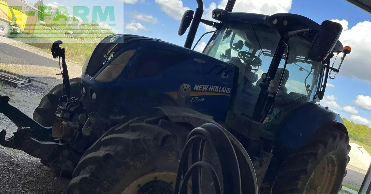 New Holland t7.225 ac n°1 - Traktor: gambar 2 New Holland t7.225 ac n°1 - Traktor: gambar 2