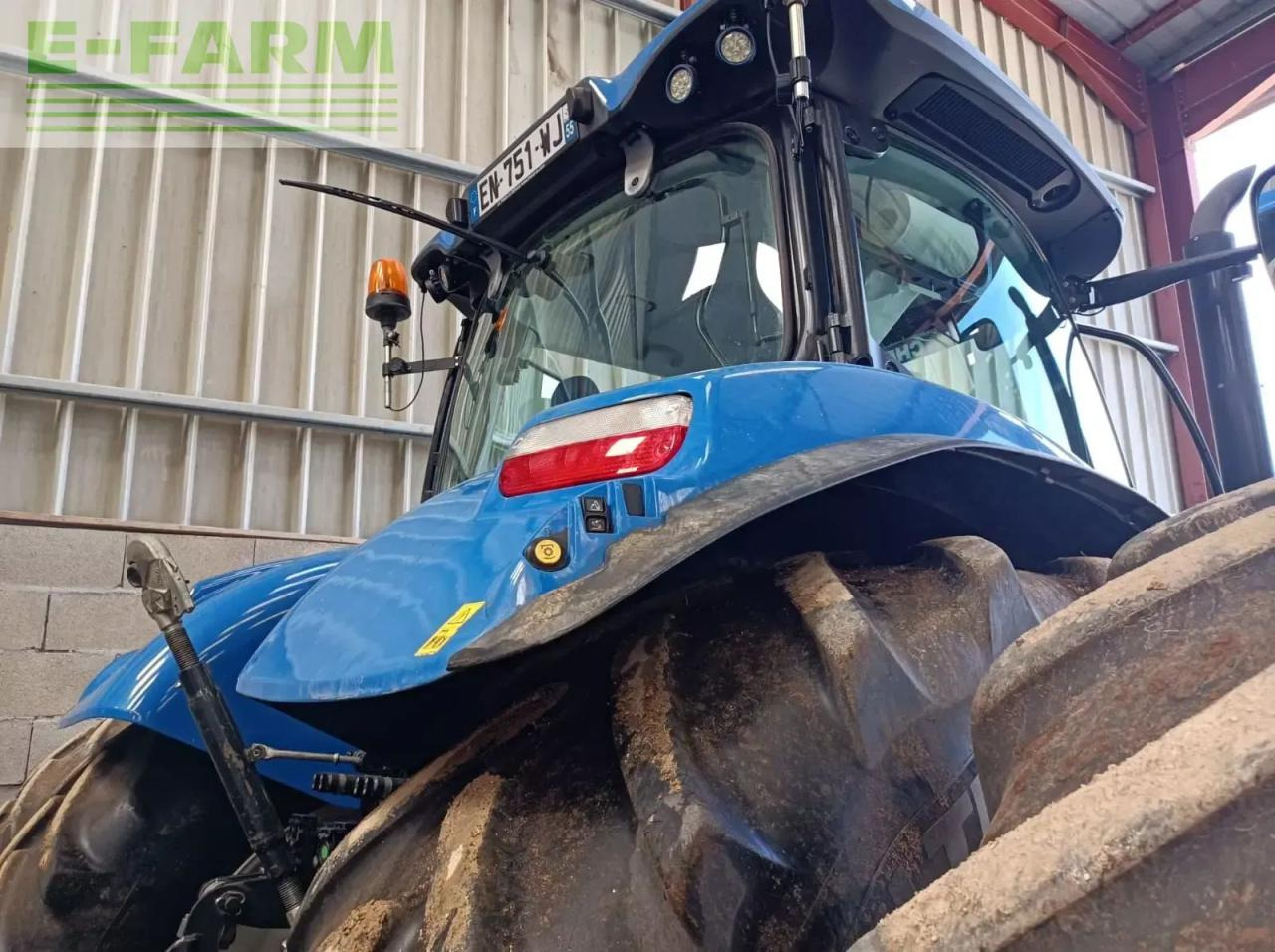 New Holland t7.230 - Traktor: gambar 3 New Holland t7.230 - Traktor: gambar 3