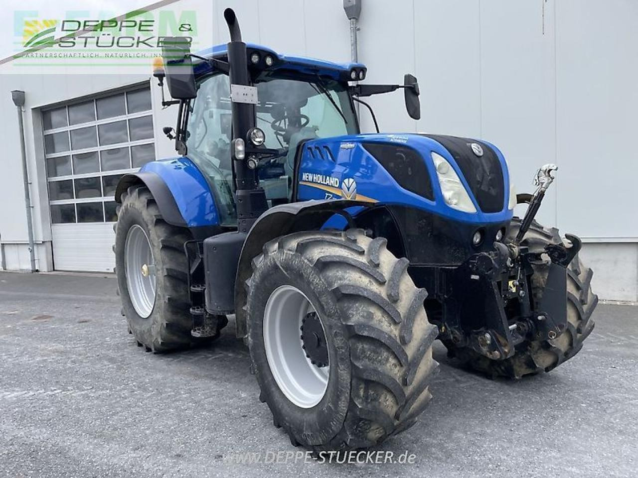 New Holland t7.230 - Traktor: gambar 4 New Holland t7.230 - Traktor: gambar 4