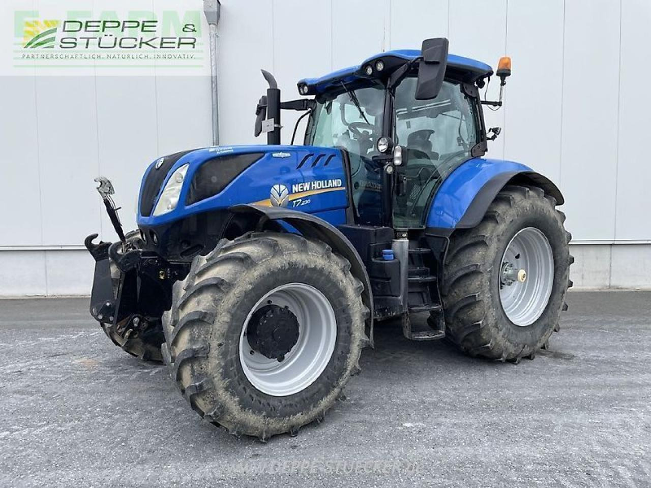 New Holland t7.230 - Traktor: gambar 1 New Holland t7.230 - Traktor: gambar 1