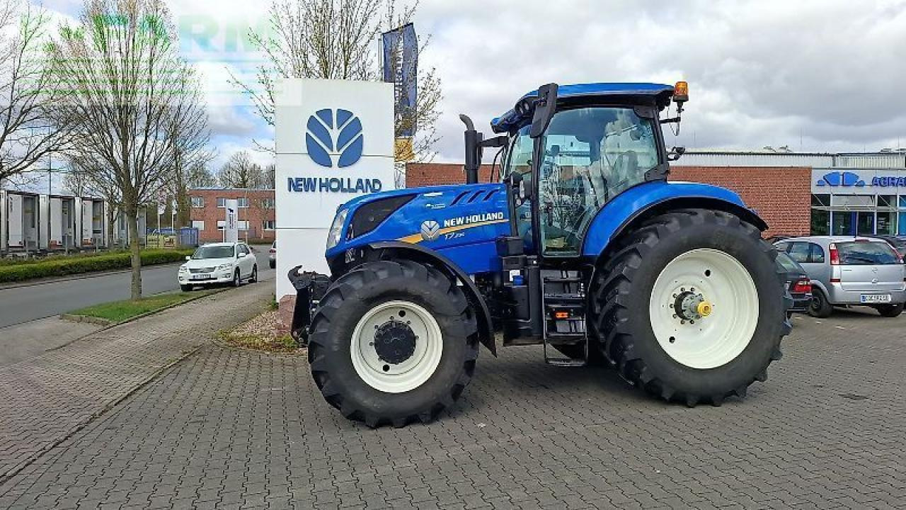 New Holland t7.230 ac - Traktor: gambar 1 New Holland t7.230 ac - Traktor: gambar 1