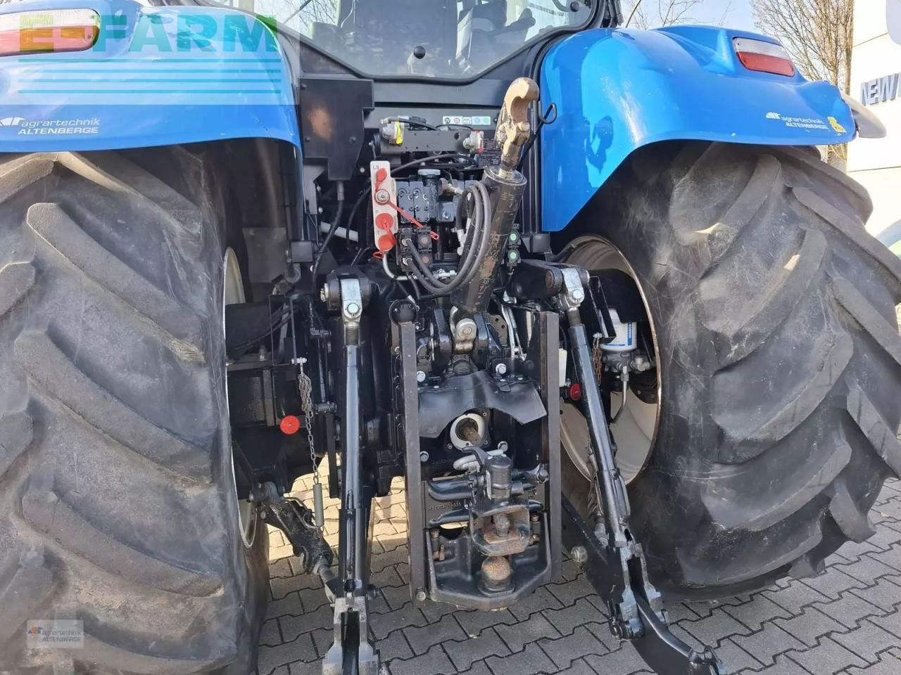 Traktor New Holland t7.230 ac: gambar 9