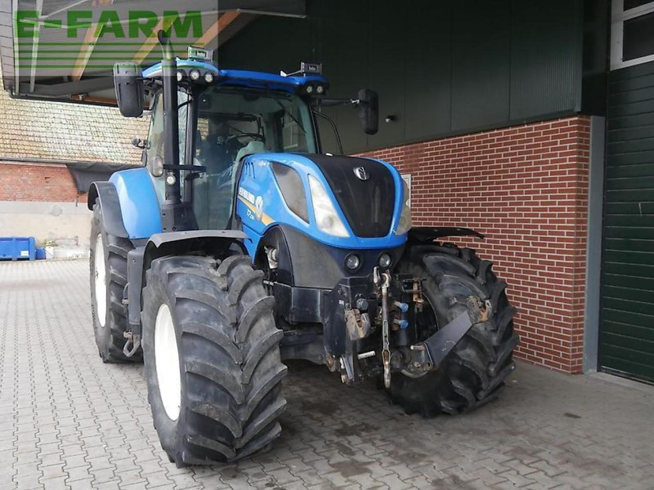 New Holland t7.230 autocommand - Traktor: gambar 2 New Holland t7.230 autocommand - Traktor: gambar 2