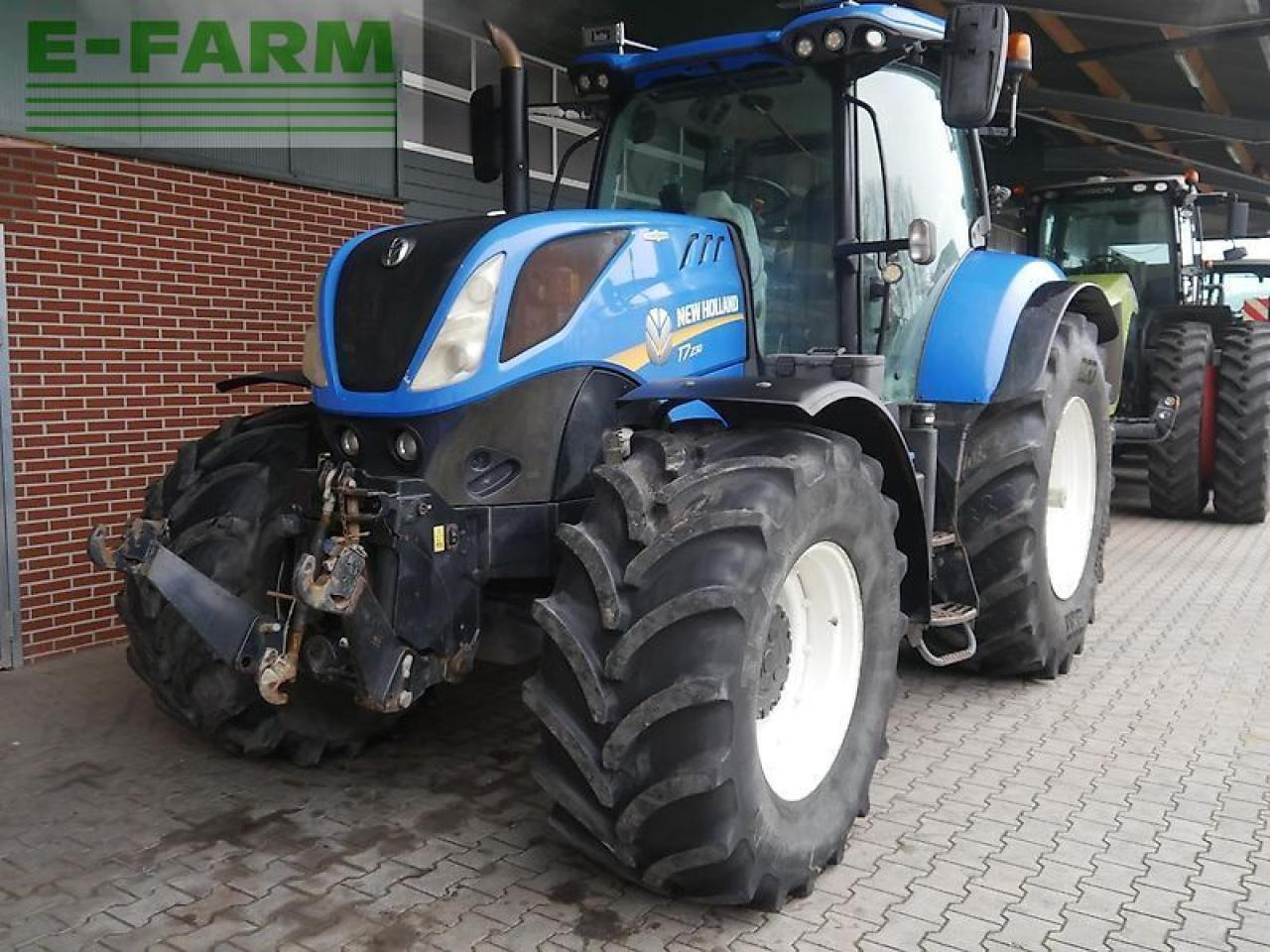 New Holland t7.230 autocommand - Traktor: gambar 3 New Holland t7.230 autocommand - Traktor: gambar 3