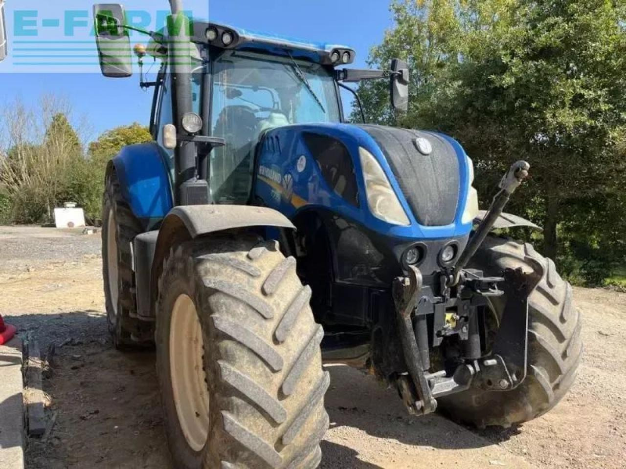 New Holland t7-230pc - Traktor: gambar 1 New Holland t7-230pc - Traktor: gambar 1