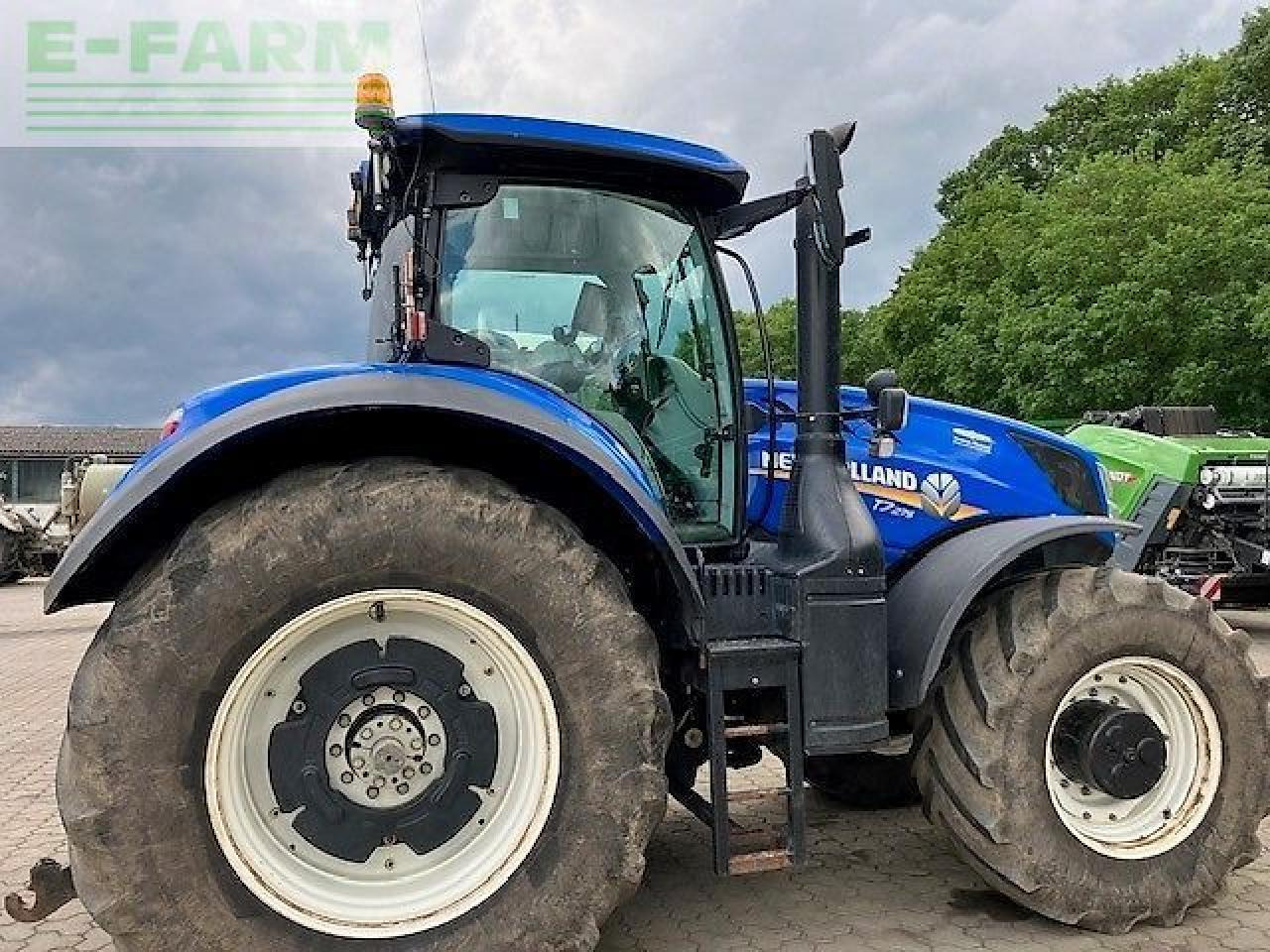 New Holland t7.250 - Traktor: gambar 5 New Holland t7.250 - Traktor: gambar 5