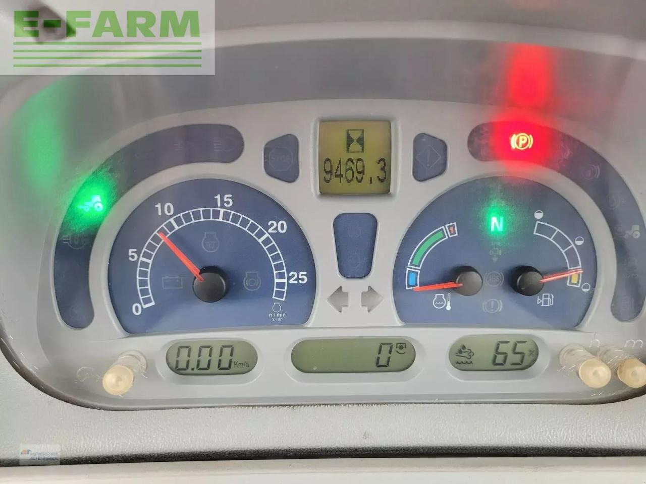 Traktor New Holland t7.250 ac: gambar 9