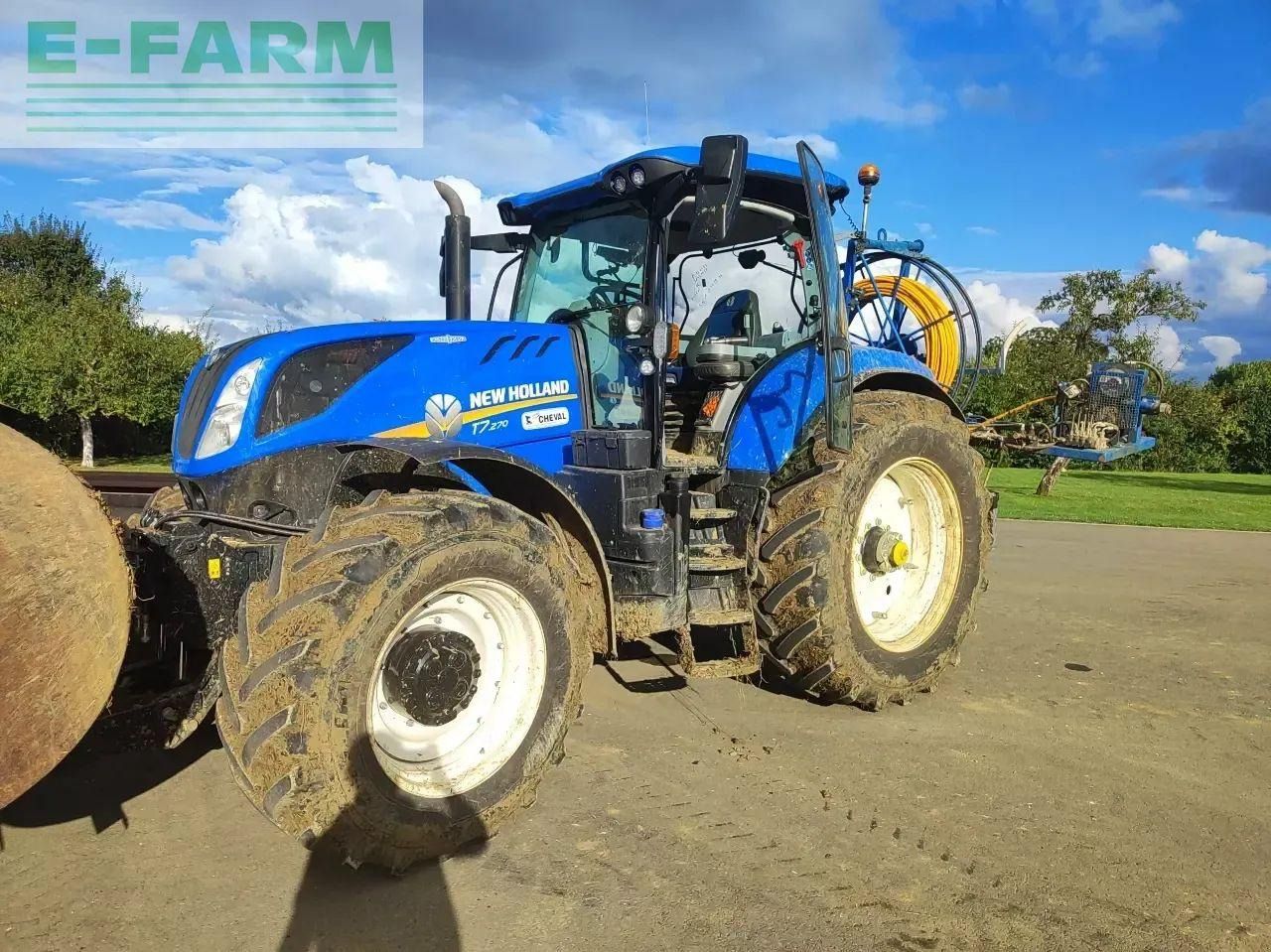 New Holland t7.270 ac - Traktor: gambar 2 New Holland t7.270 ac - Traktor: gambar 2