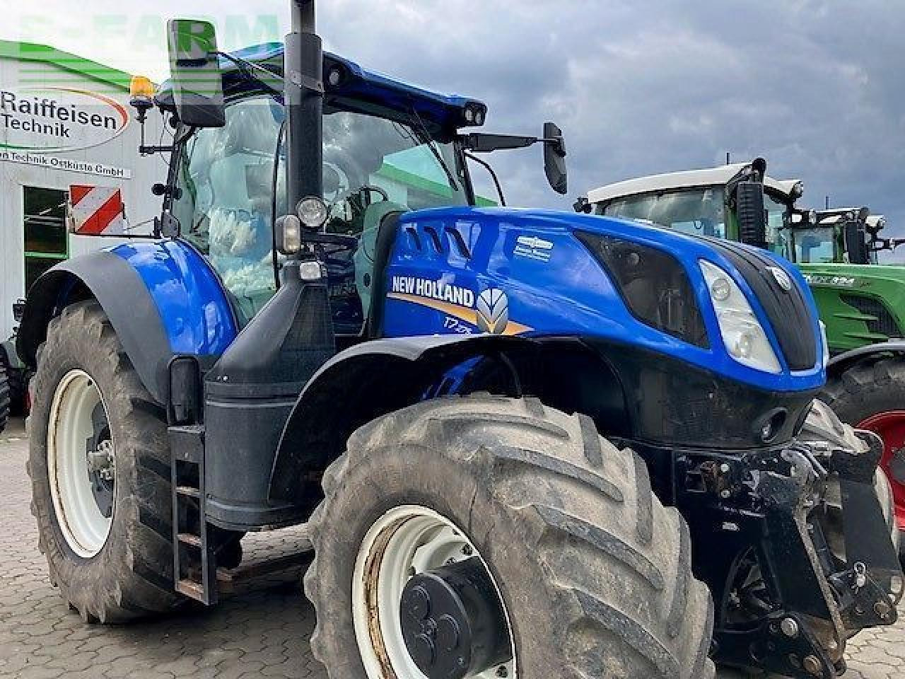 New Holland t7.275 - Traktor: gambar 2 New Holland t7.275 - Traktor: gambar 2