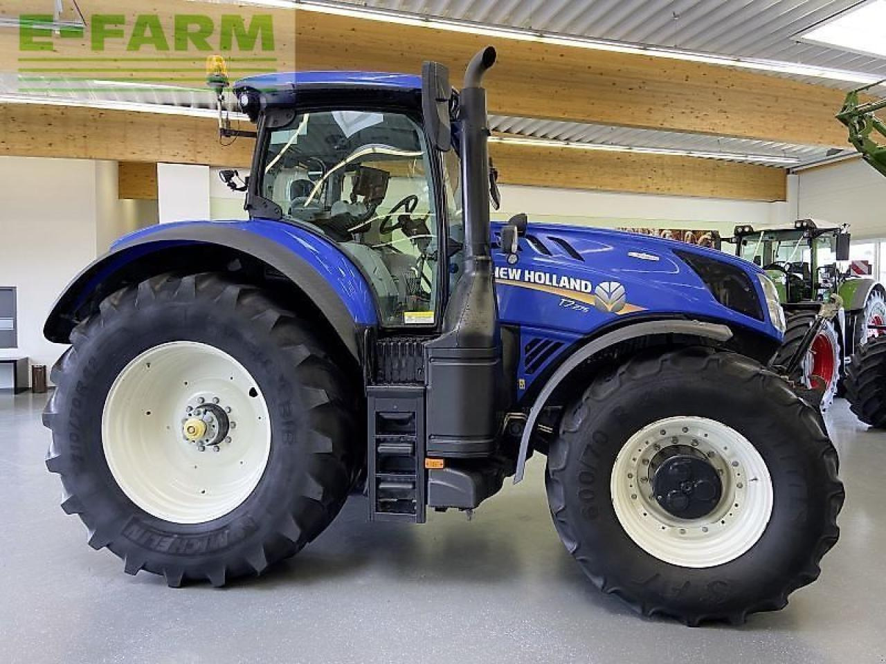 New Holland t7.275 - Traktor: gambar 2 New Holland t7.275 - Traktor: gambar 2