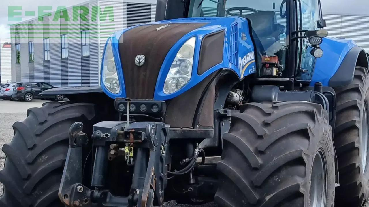 New Holland t8.330 - Traktor: gambar 1 New Holland t8.330 - Traktor: gambar 1
