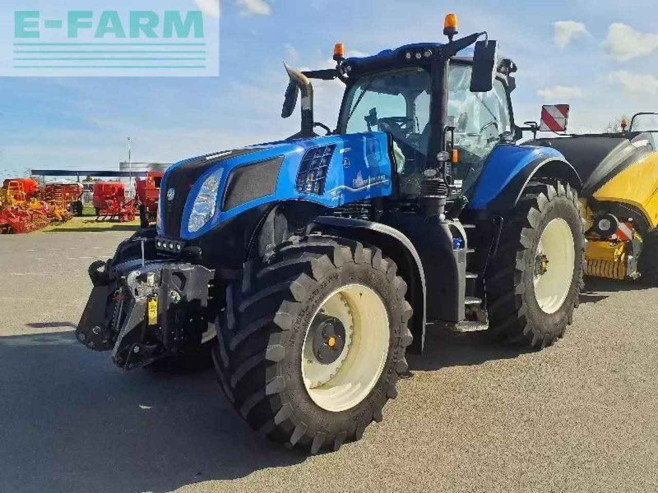 New Holland t8-410ac AC - Traktor: gambar 1 New Holland t8-410ac AC - Traktor: gambar 1